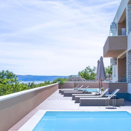 Apartments King And Queen 波威尔 外观 照片